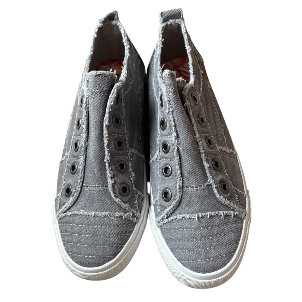 Blowfish Play Light Gray Hipster Twill Sneakers NWT Size 6